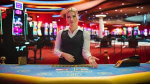Live Hongkong Pools draw interface on mobile showing draw times and odds